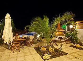 Ariadni * Sellía