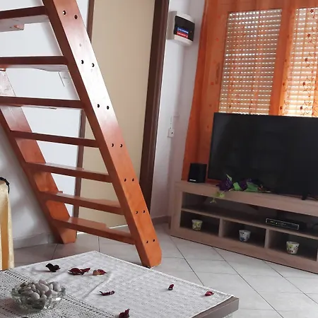 Ariadni Villa *
